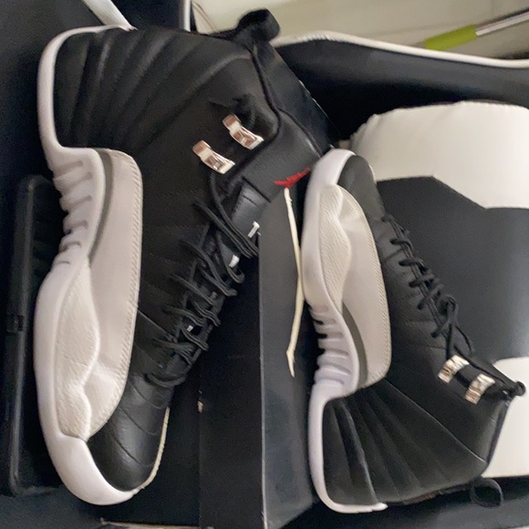 Air Jordan 12 Retro Playoff 2012 - Picture 6 of 11